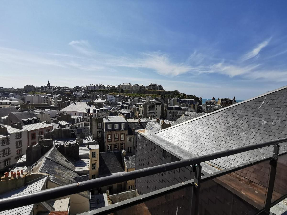 Le Balcon Des Vents Apartman Granville Kültér fotó