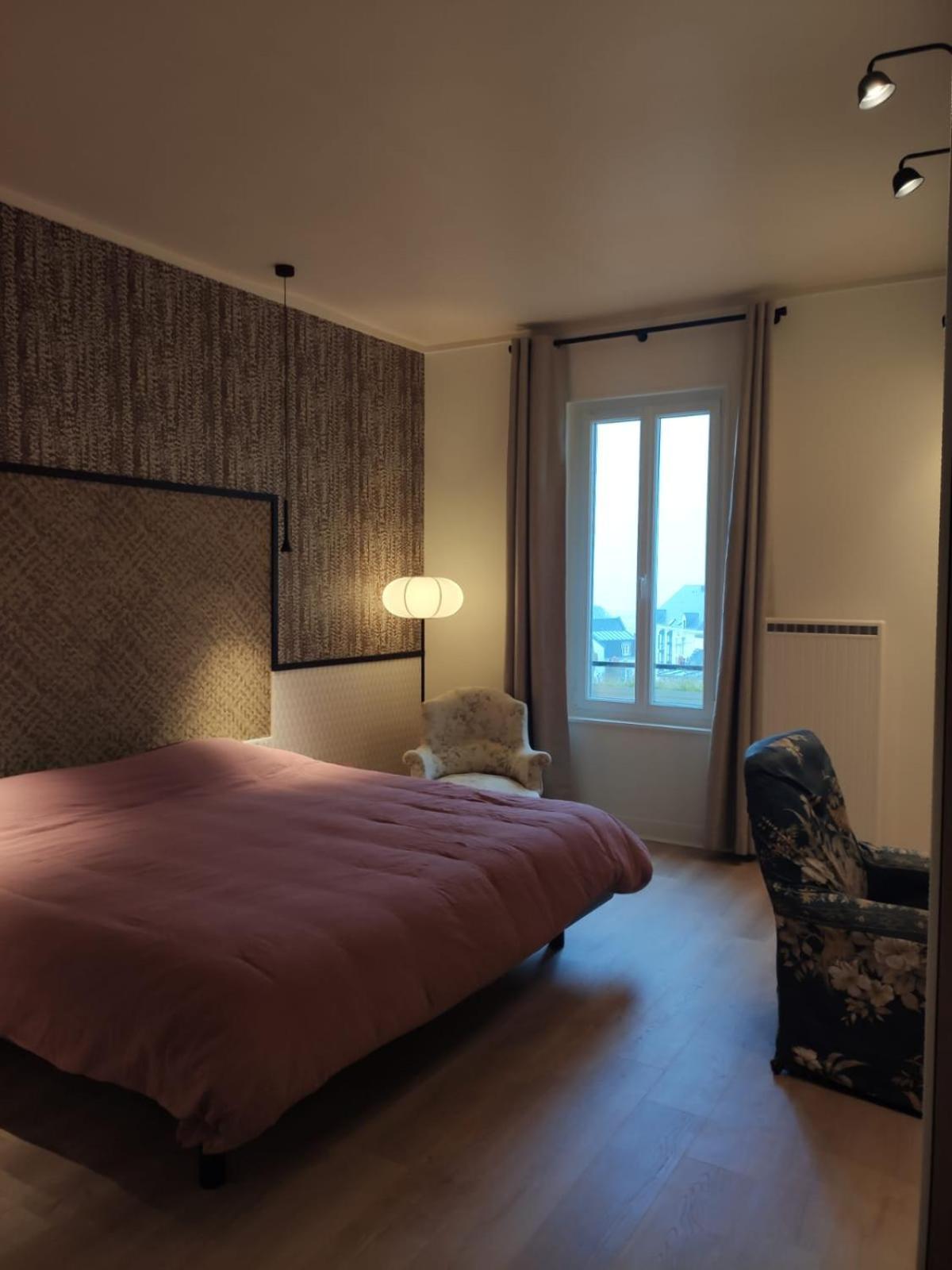 Le Balcon Des Vents Apartman Granville Kültér fotó